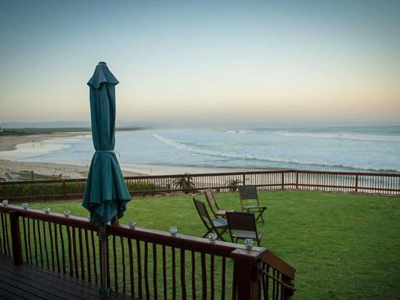 Jeffreys Bay Beach House Bed & Breakfast Exterior photo